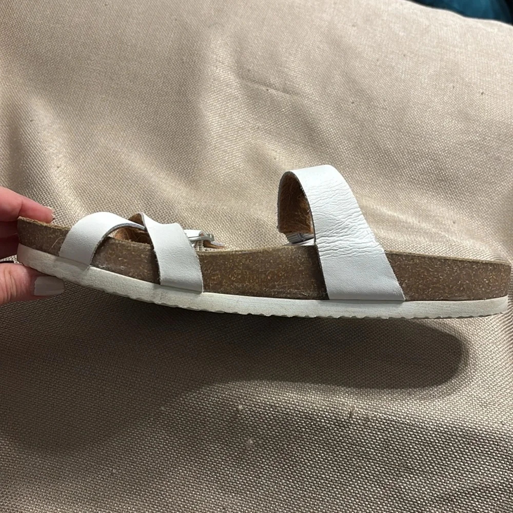Eastland Tiogo Leather Toe Ring Sandals